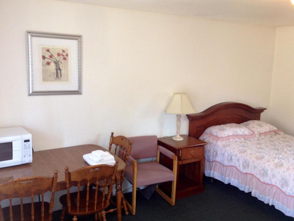Sun Hill Motel Сиатъл Стая снимка