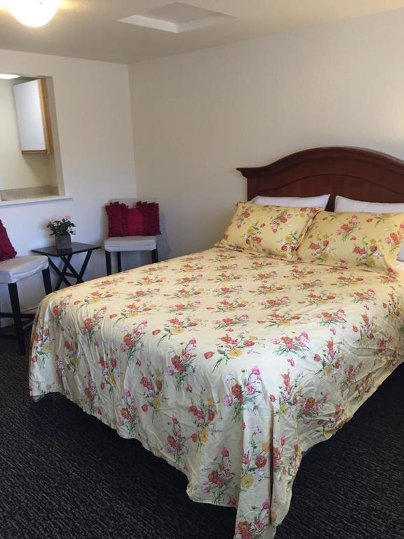 Sun Hill Motel Сиатъл Екстериор снимка
