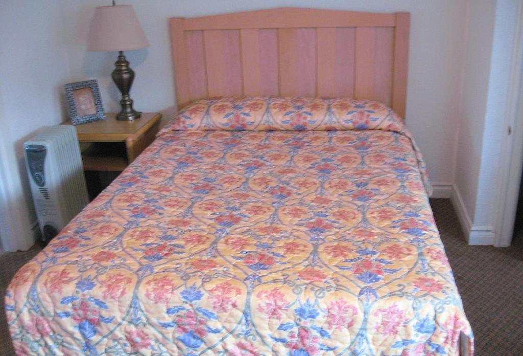 Sun Hill Motel Сиатъл Екстериор снимка